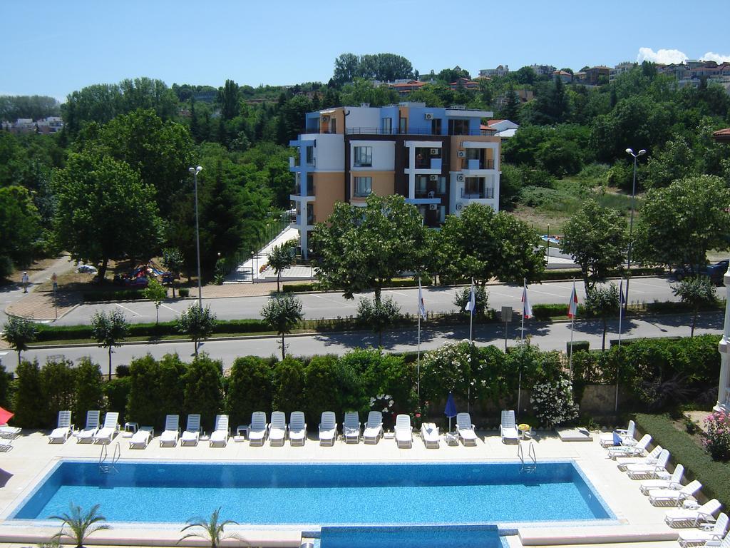 Byala Palace Apartments Exterior photo